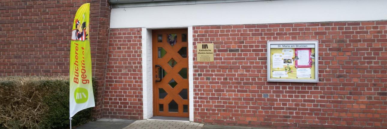 Aussenansicht des Büchereieingangs